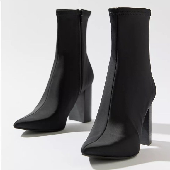 Jeffrey Campbell Siren Boot - Picture 4 of 15